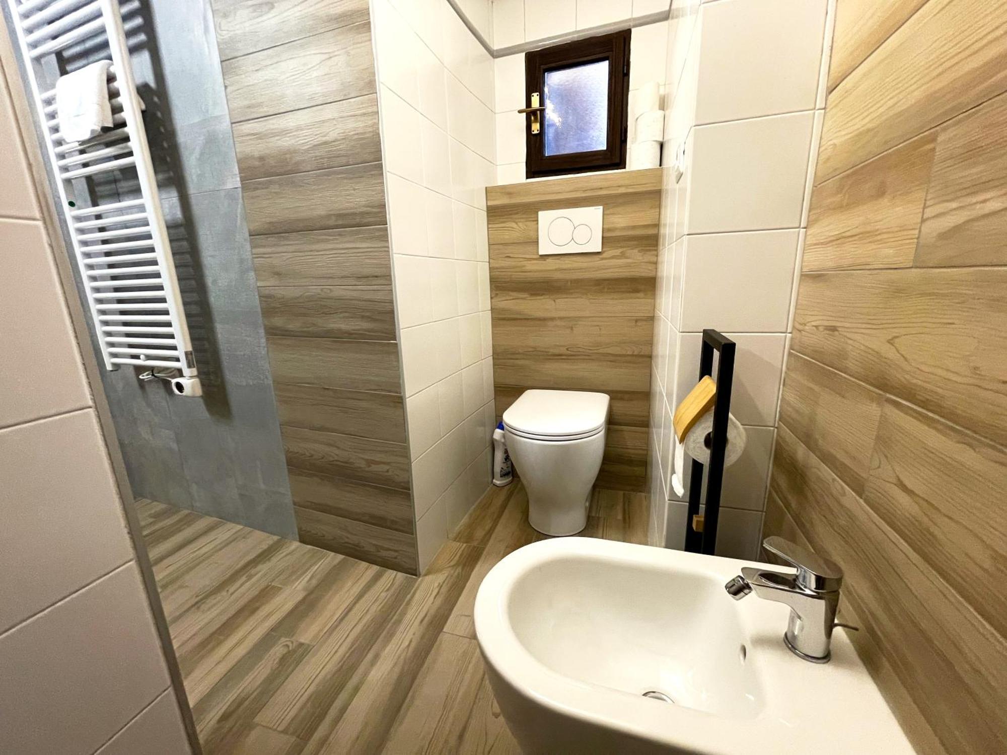 Le Torri Loft Apartment Fossano Exteriör bild